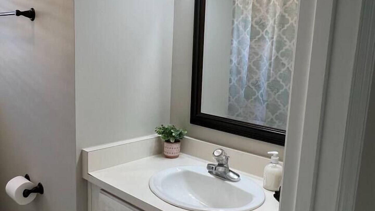 Photo of Bathroom in Remerton