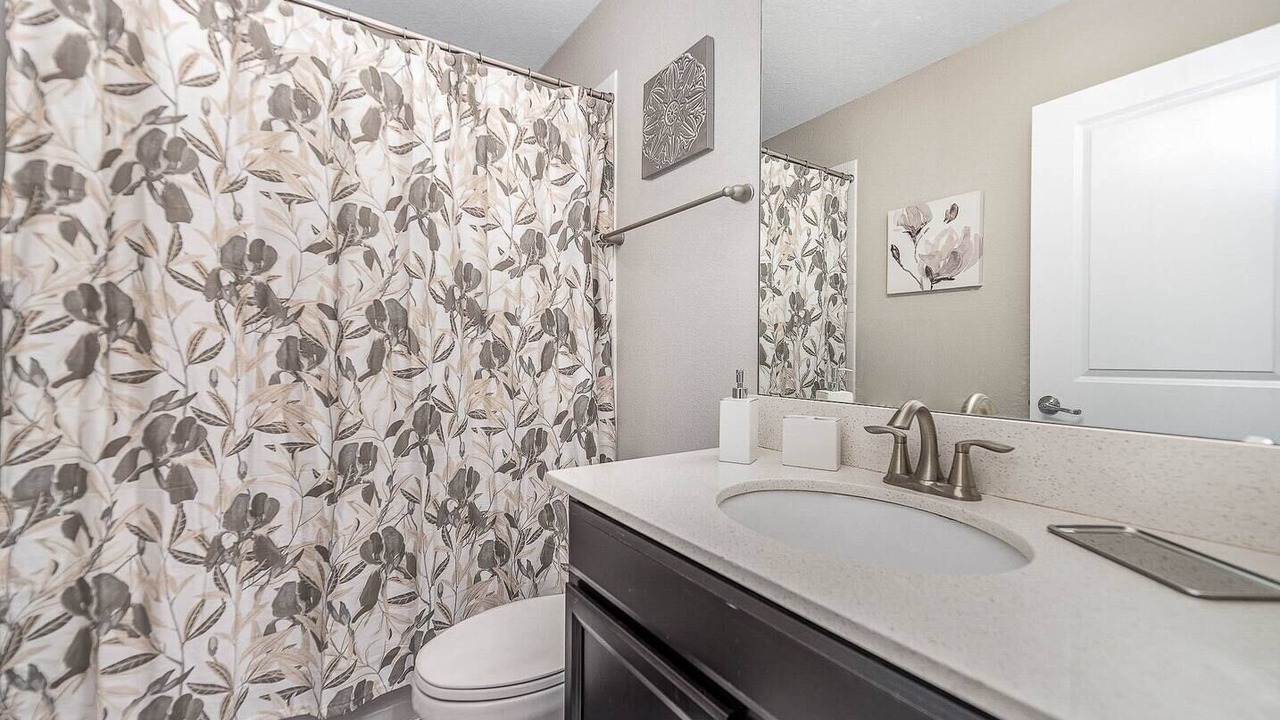 Photo of Bathroom in Davenport