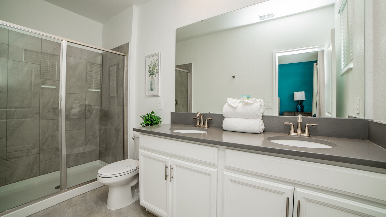 Photo of Bathroom in Four Corners