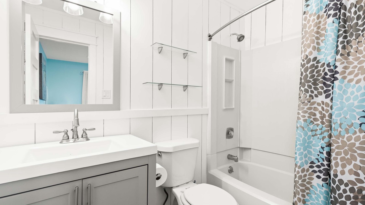 Photo of Bathroom in Tybee Island