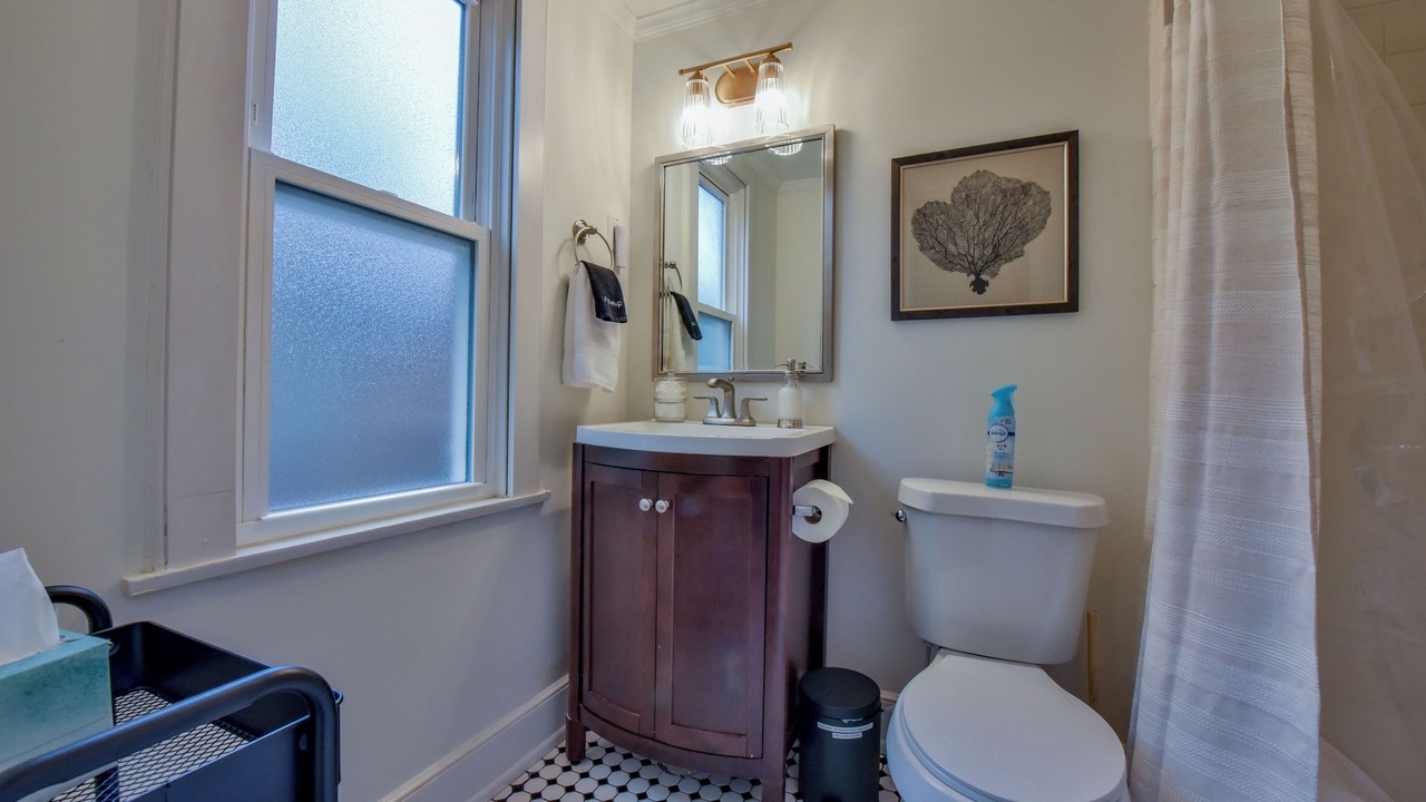 Photo of Bathroom in Tuscaloosa