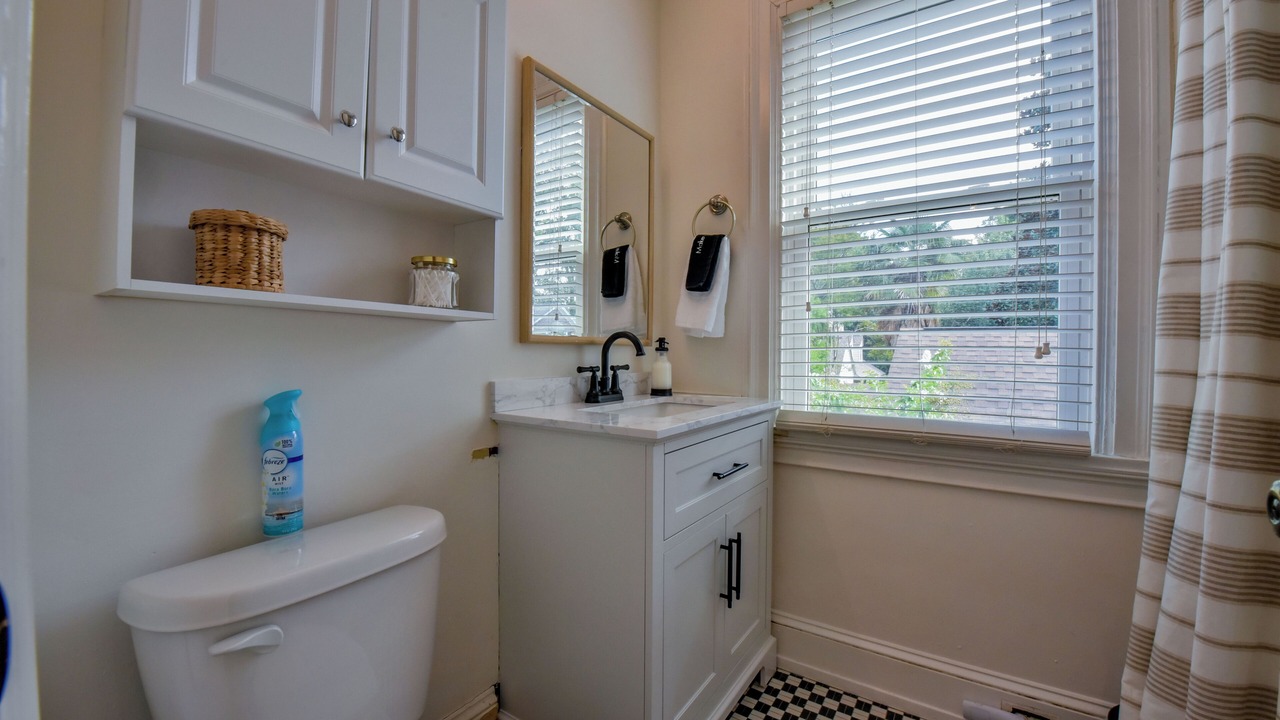 Photo of Bathroom in Tuscaloosa