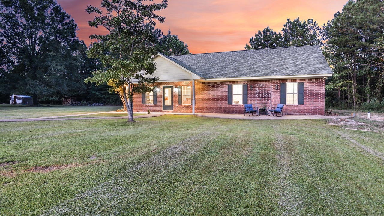 Photo of Outdoor in Starkville