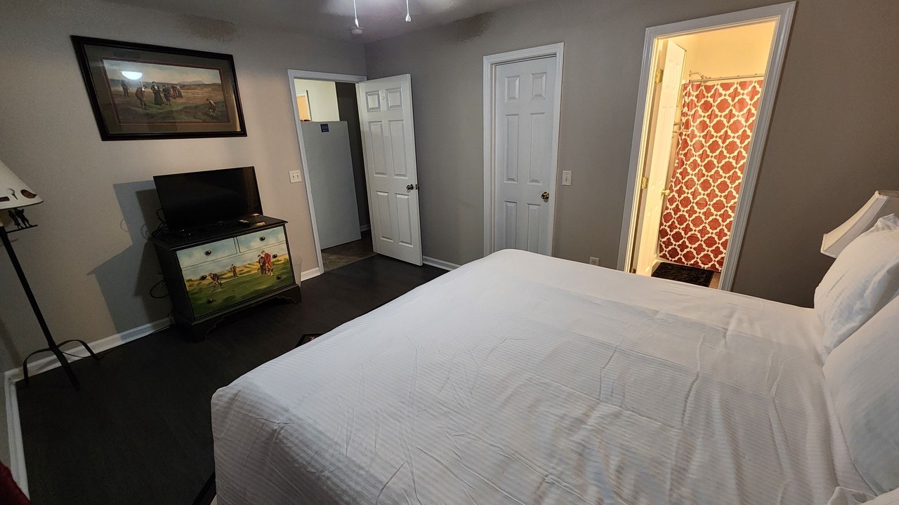 Photo of Bedroom in Statesboro