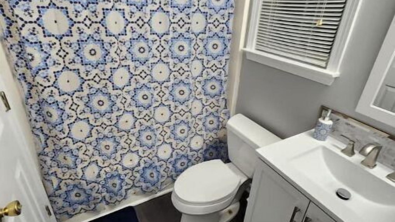 Photo of Bathroom in Statesboro