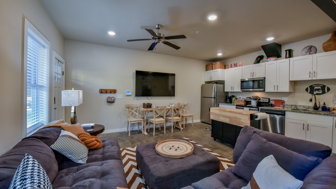 Photo of Livingroom in Tuscaloosa