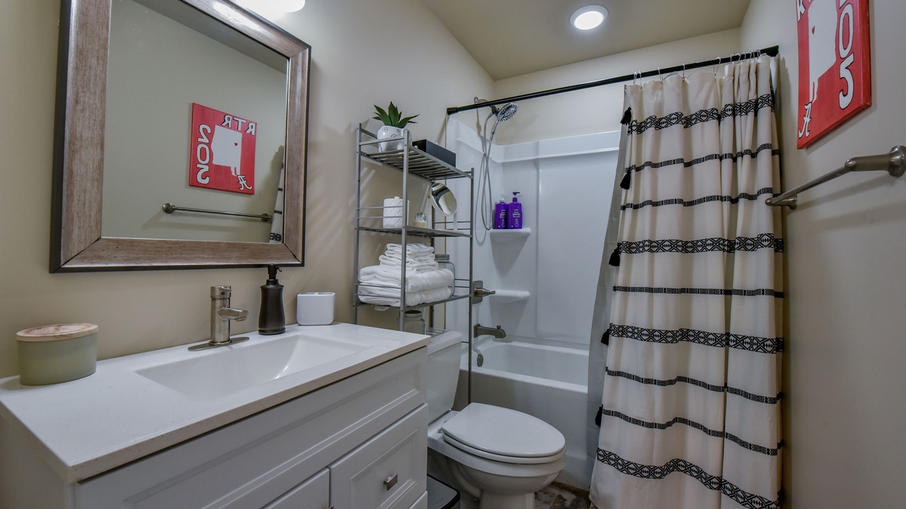 Photo of Bathroom in Tuscaloosa