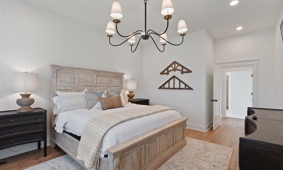 Photo of Bedroom in Guntersville