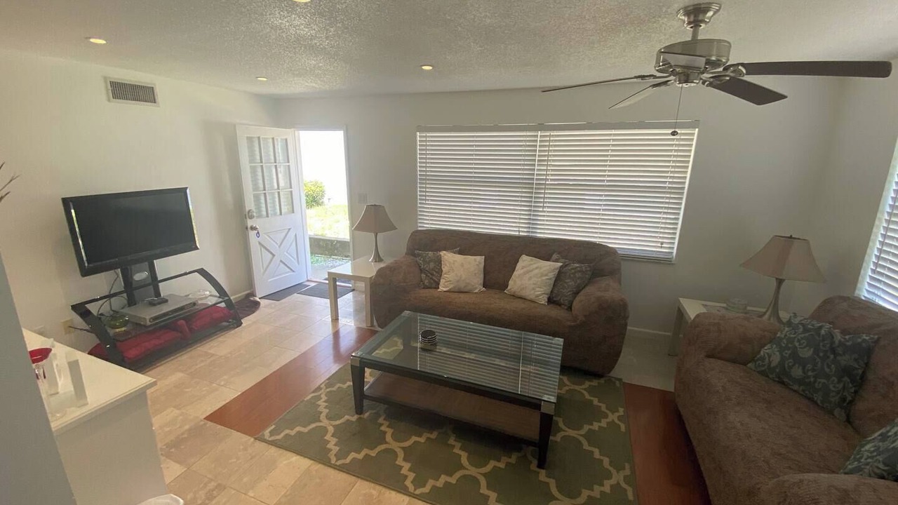 Photo of Livingroom in New Smyrna Beach
