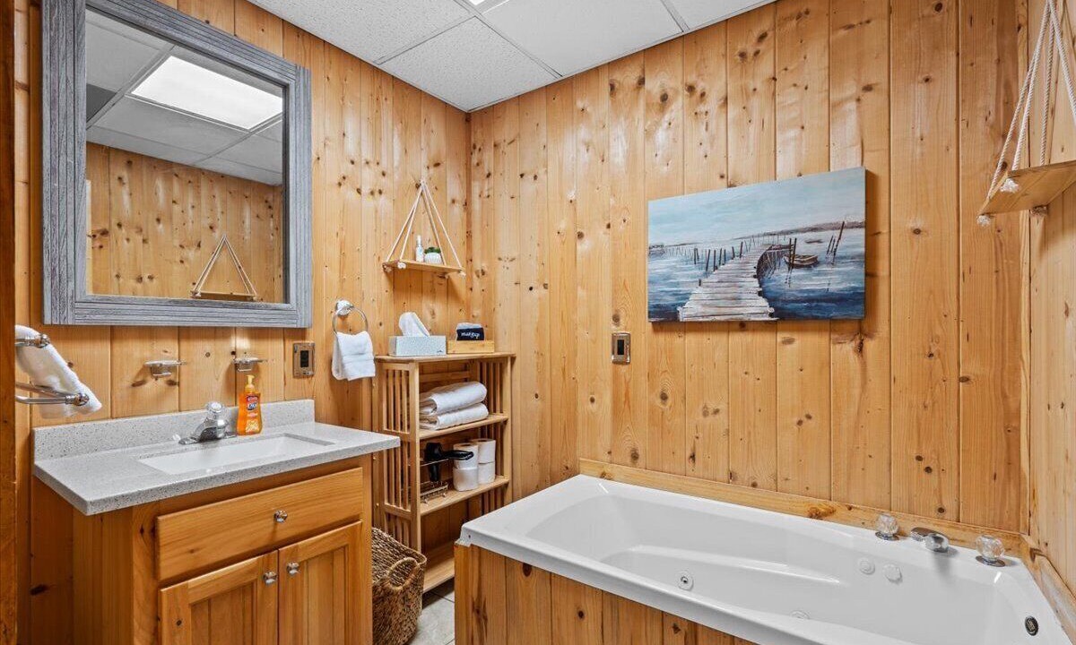 Photo of Bathroom in Six Mile