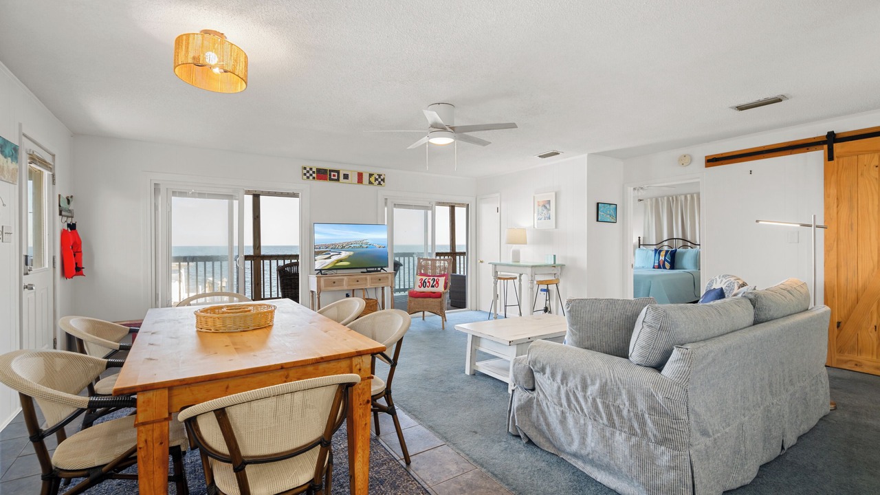 Photo of Livingroom in Royal Lagoons