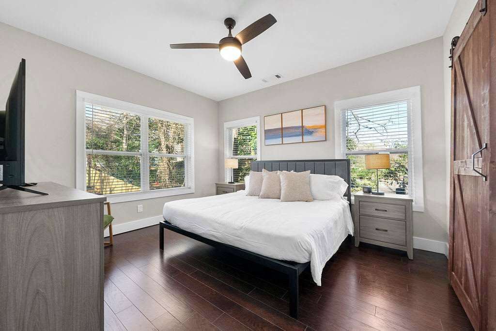 Photo of Bathroom in East Side
