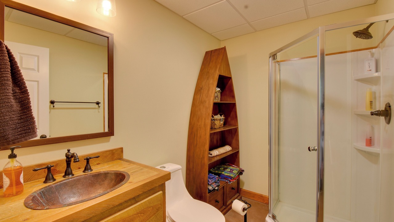 Photo of Bathroom in Six Mile