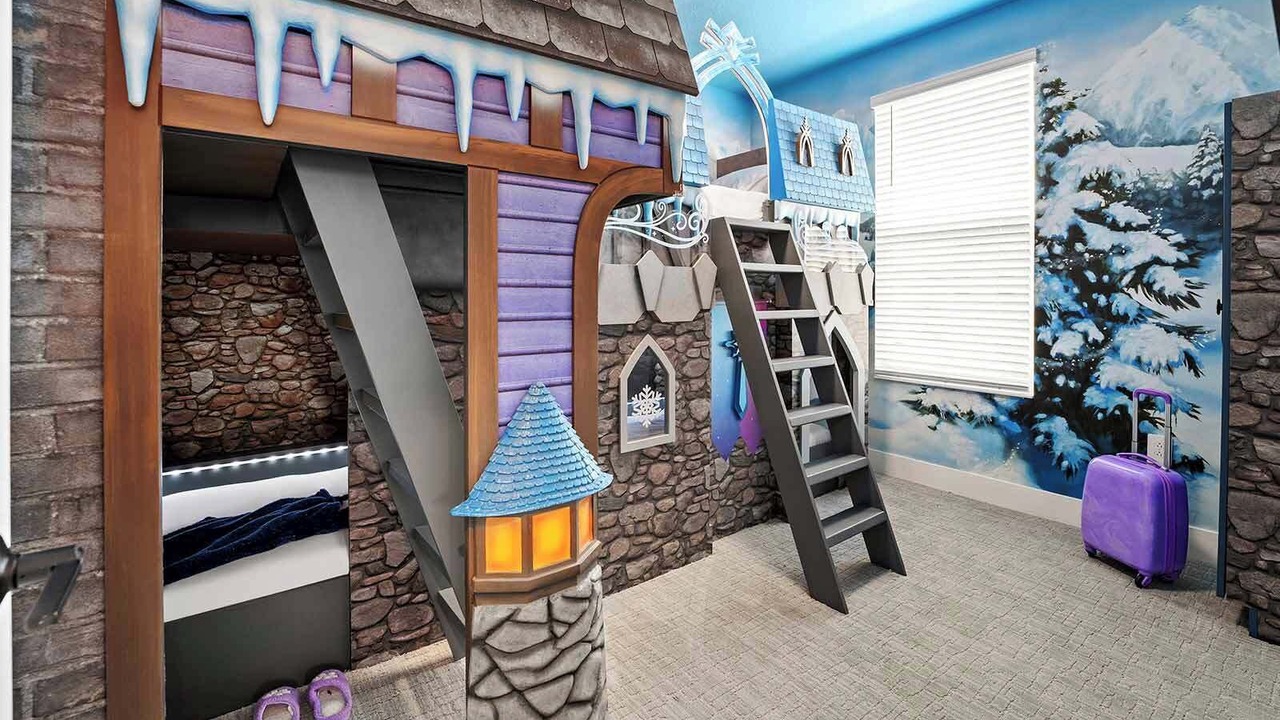Photo of Bedroom in Florida Center