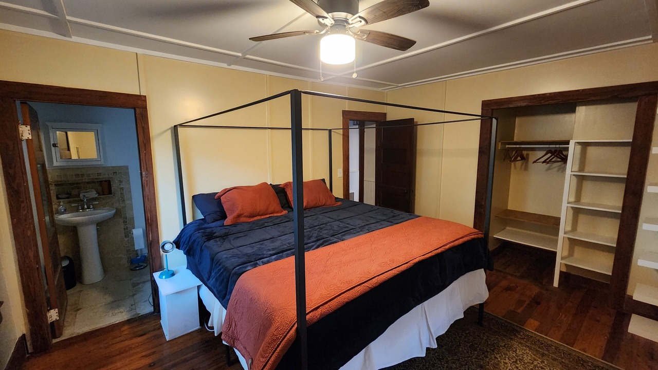 Photo of Bedroom in Crescent City