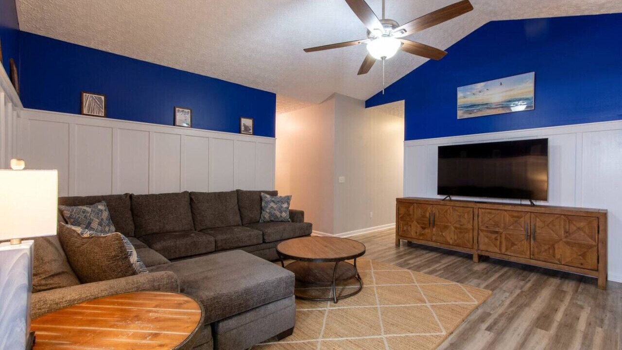 Photo of Livingroom in Foley