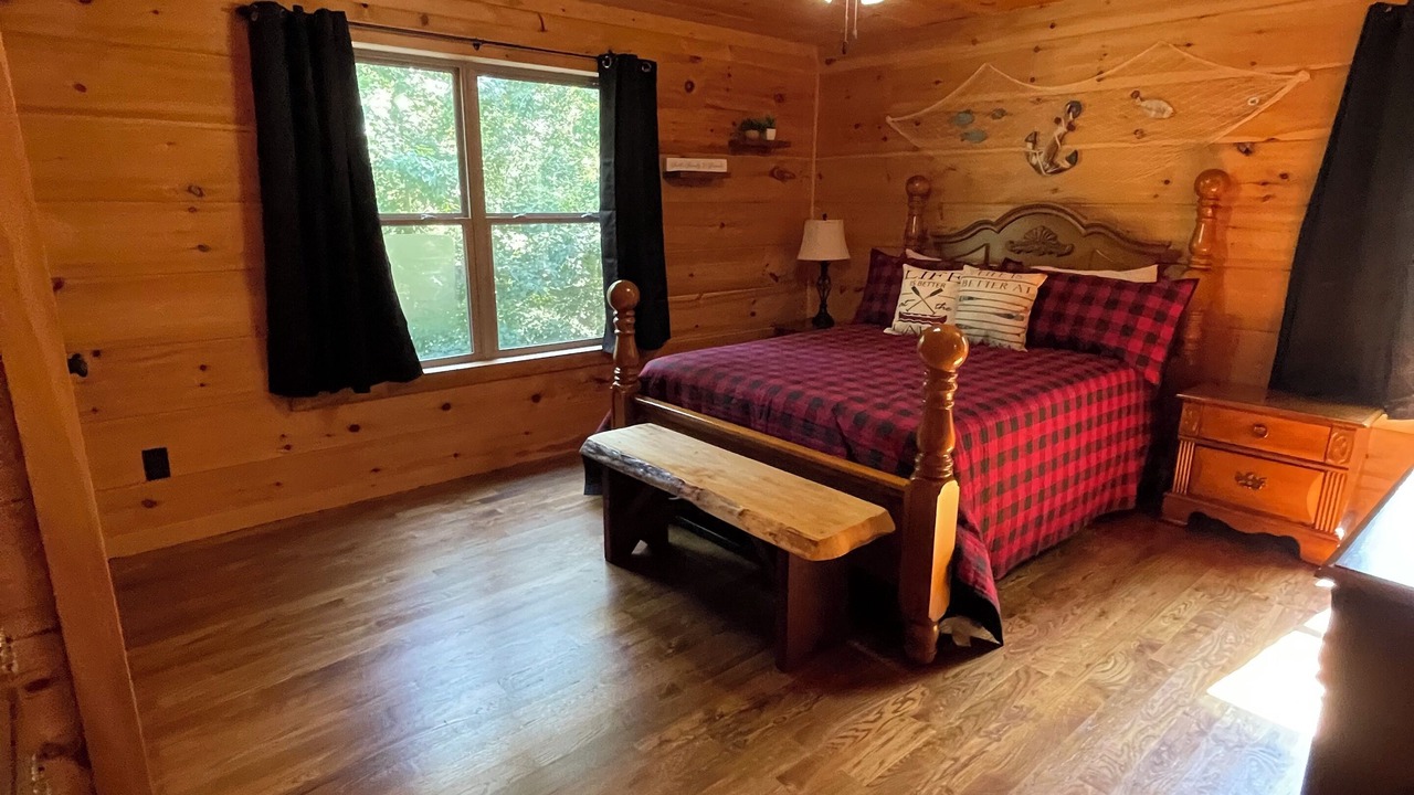 Photo of Bedroom in Wedowee