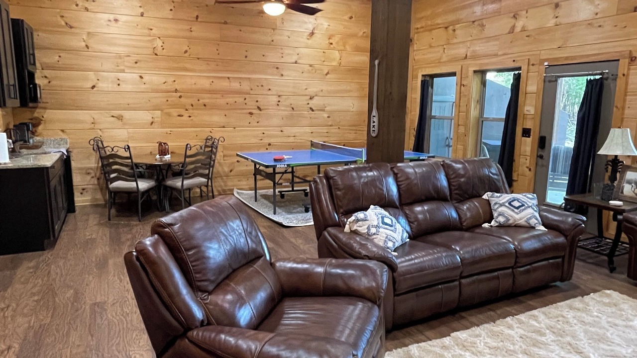 Photo of Livingroom in Wedowee