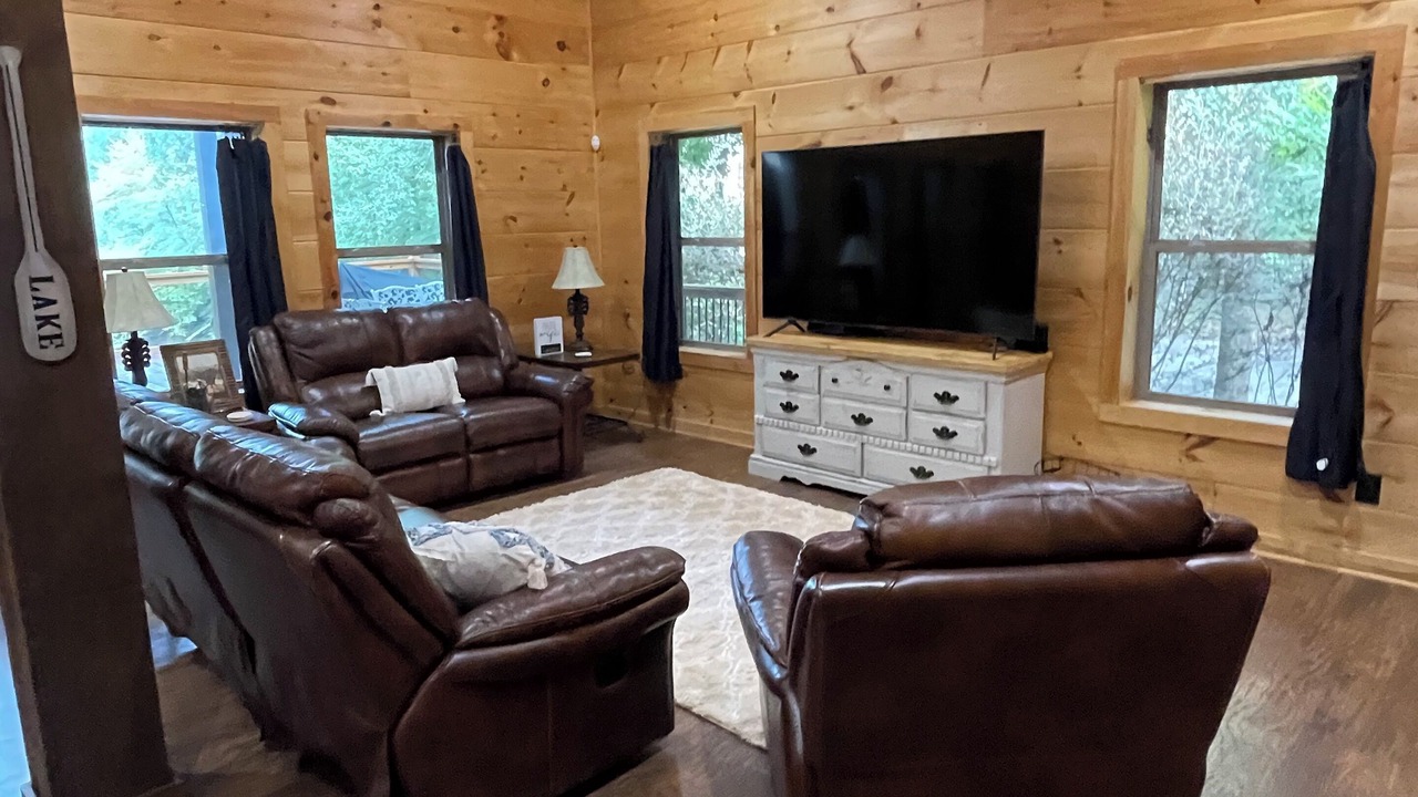 Photo of Livingroom in Wedowee