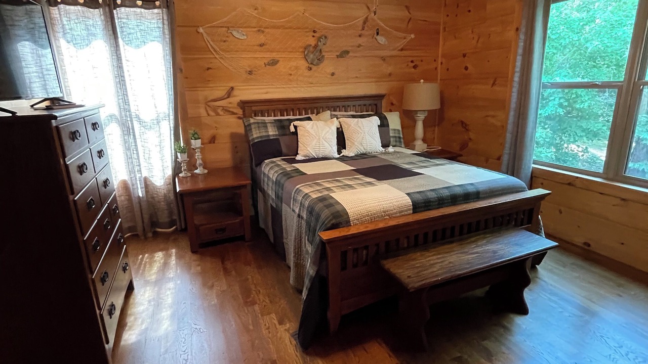 Photo of Bedroom in Wedowee