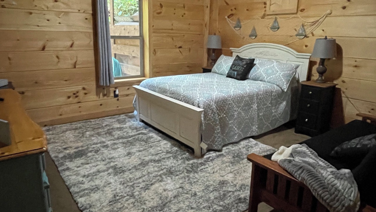Photo of Bedroom in Wedowee