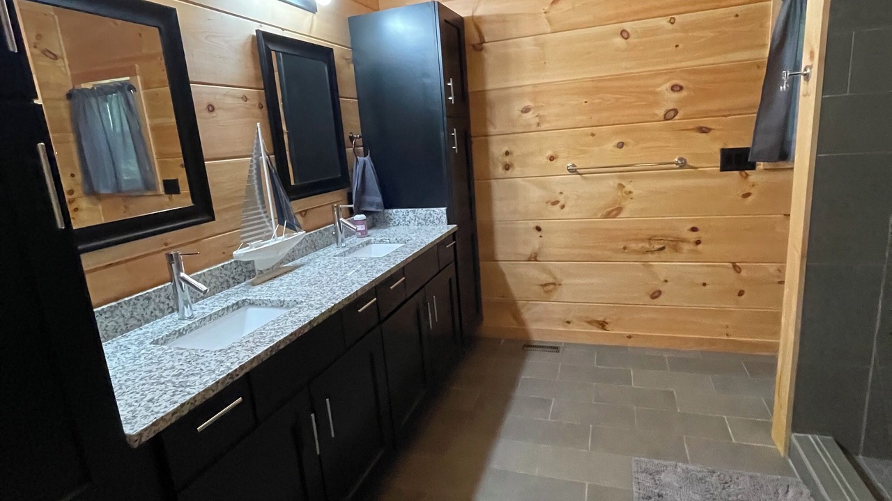 Photo of Bathroom in Wedowee