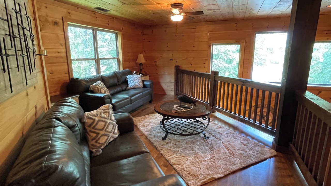 Photo of Livingroom in Wedowee