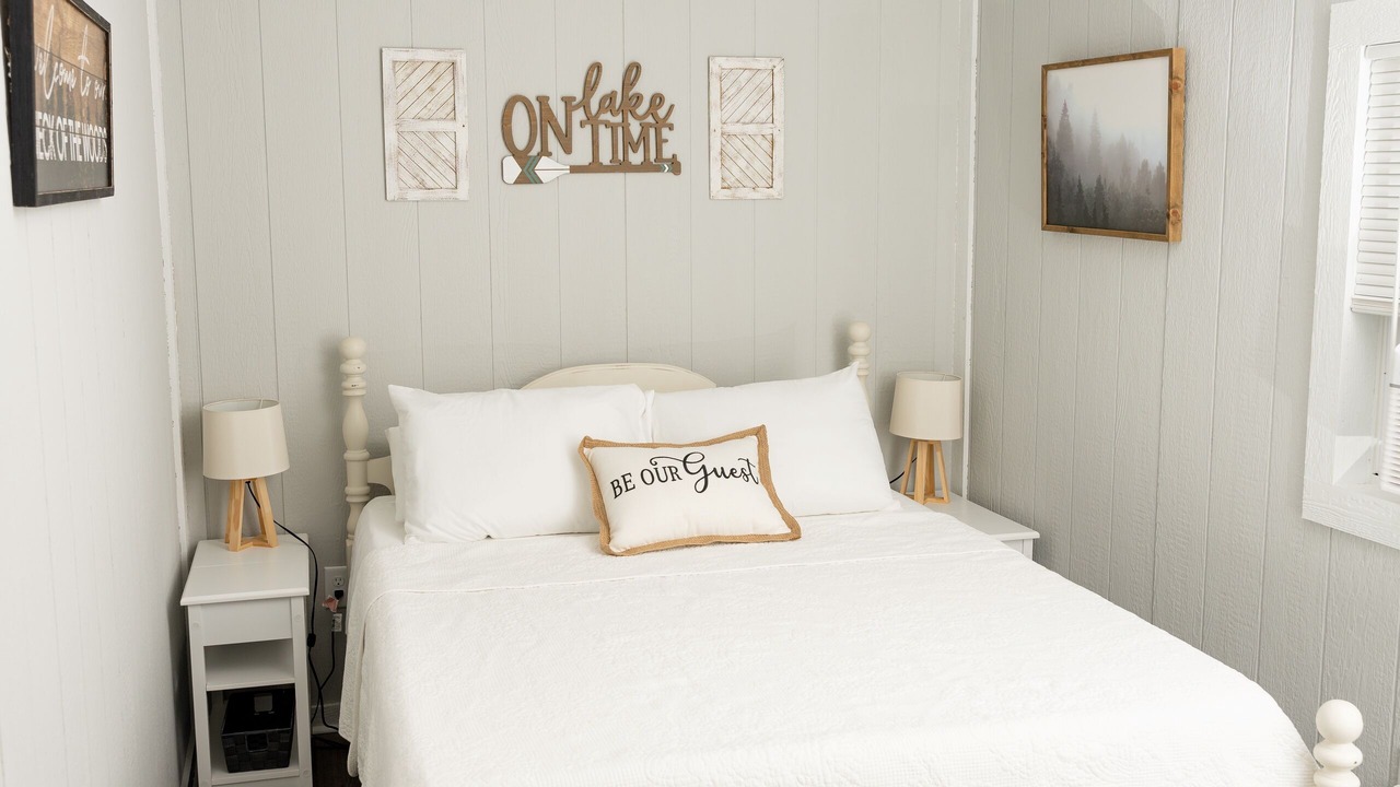 Photo of Bedroom in Crane Hill
