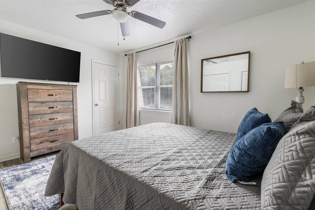 Photo of Bedroom in Grand Bay