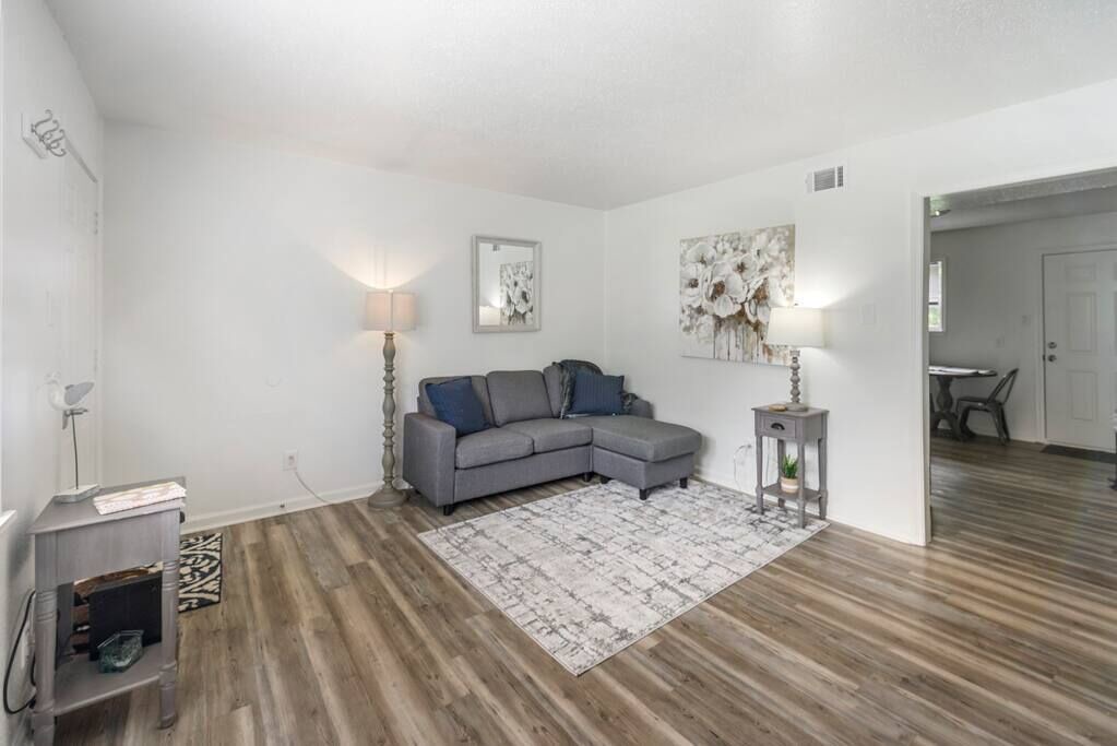 Photo of Livingroom in Grand Bay