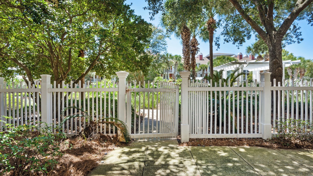 Photo of Outdoor in Baytowne Wharf