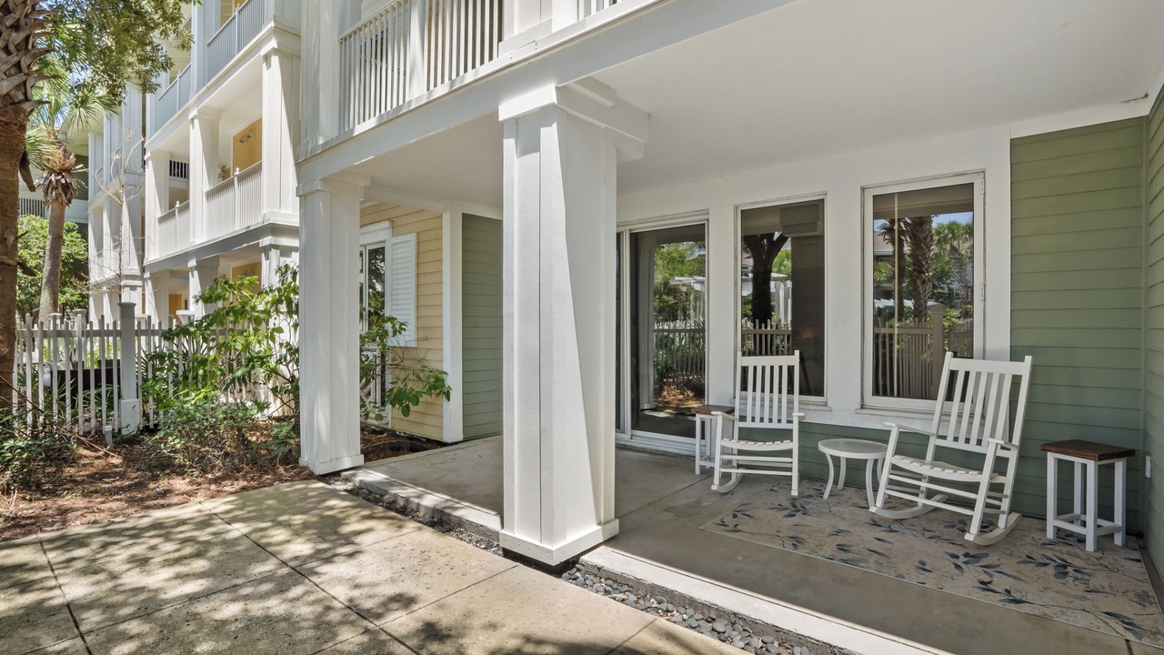 Photo of Patio Balcony in Baytowne Wharf