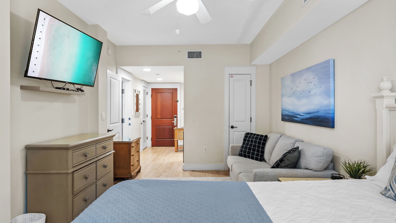 Photo of Bedroom in Baytowne Wharf