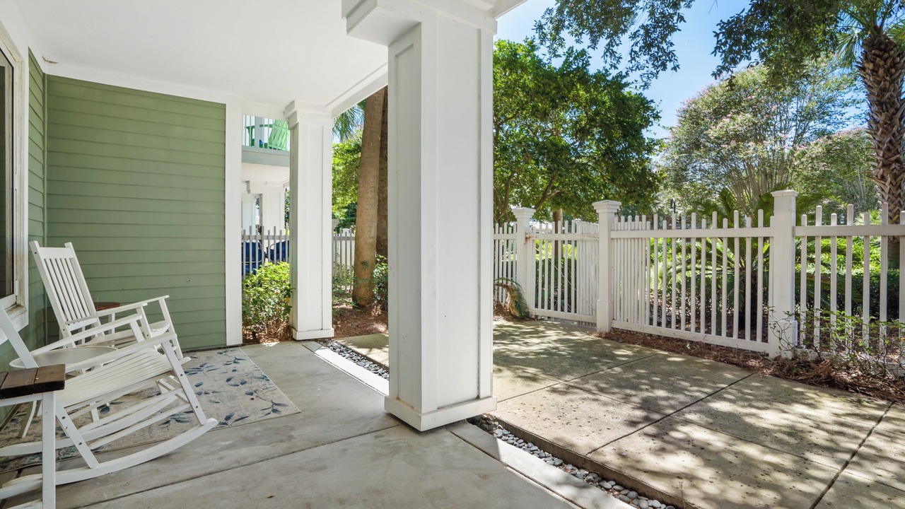 Photo of Patio Balcony in Baytowne Wharf