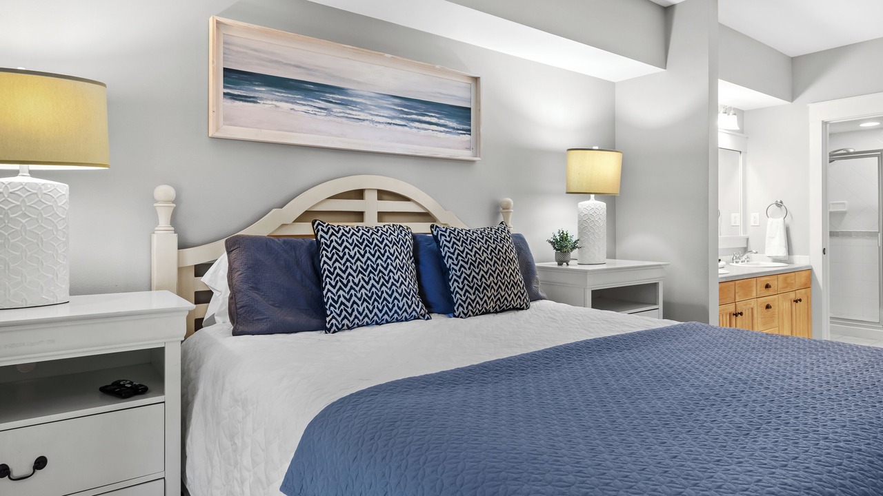 Photo of Bedroom in Baytowne Wharf