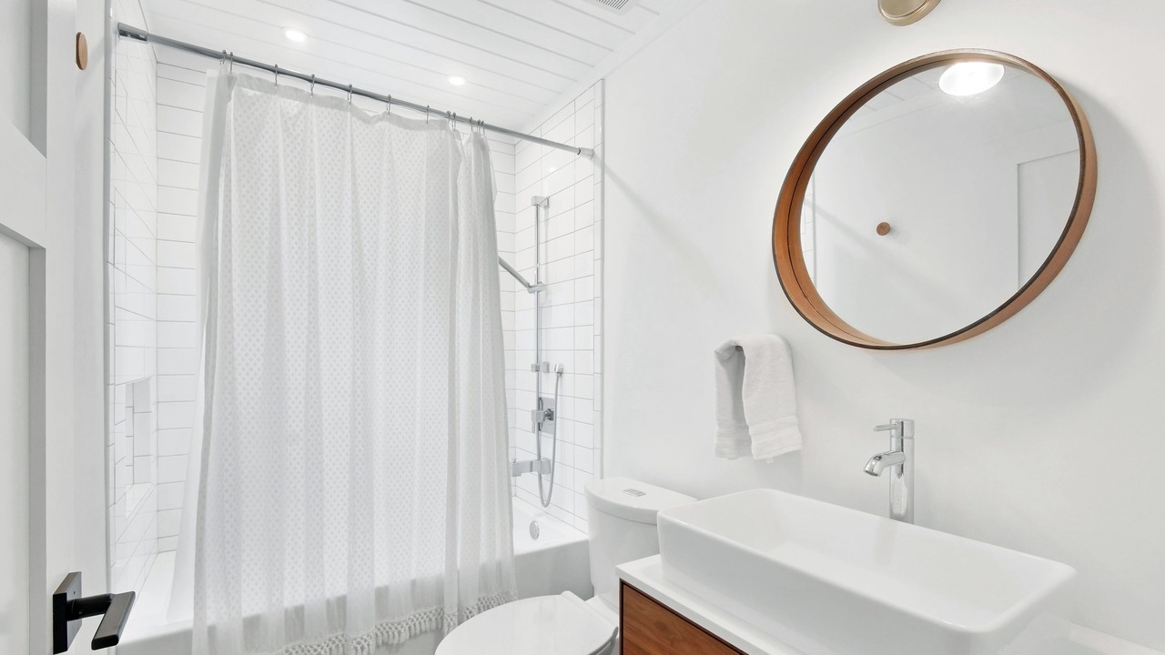 Photo of Bathroom in Saint Simons Heights