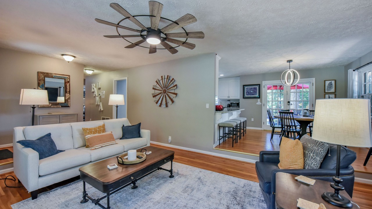 Photo of Livingroom in Northport