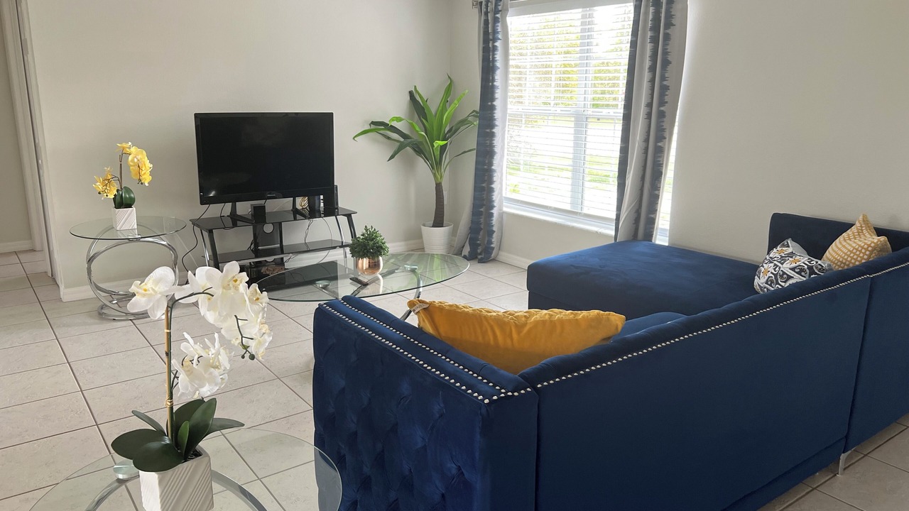 Photo of Livingroom in Deltona Lakes