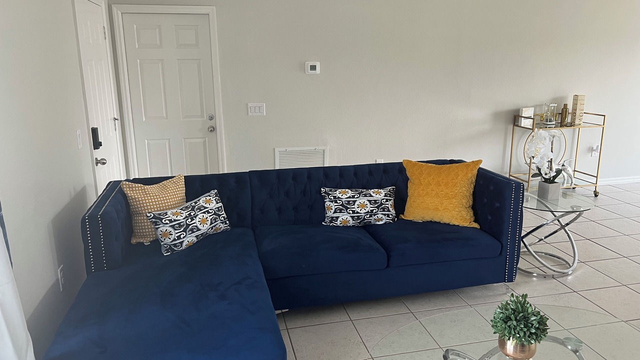 Photo of Livingroom in Deltona Lakes
