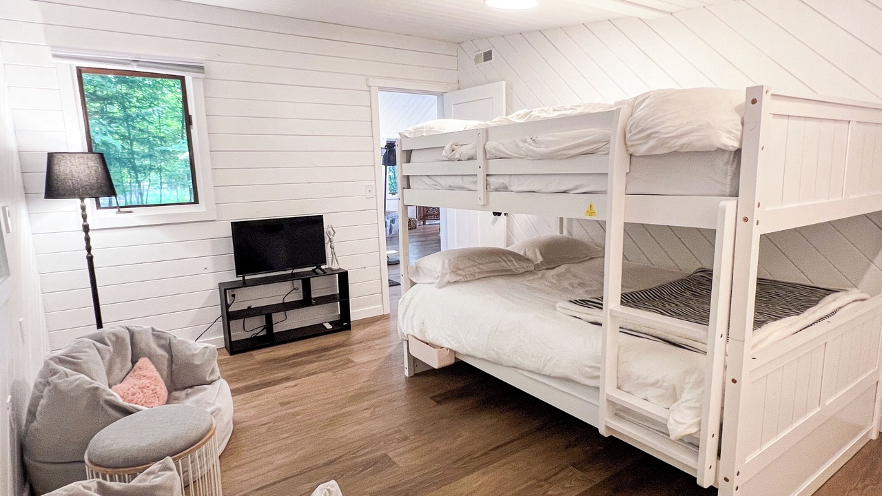 Photo of Bedroom in Harbor Springs