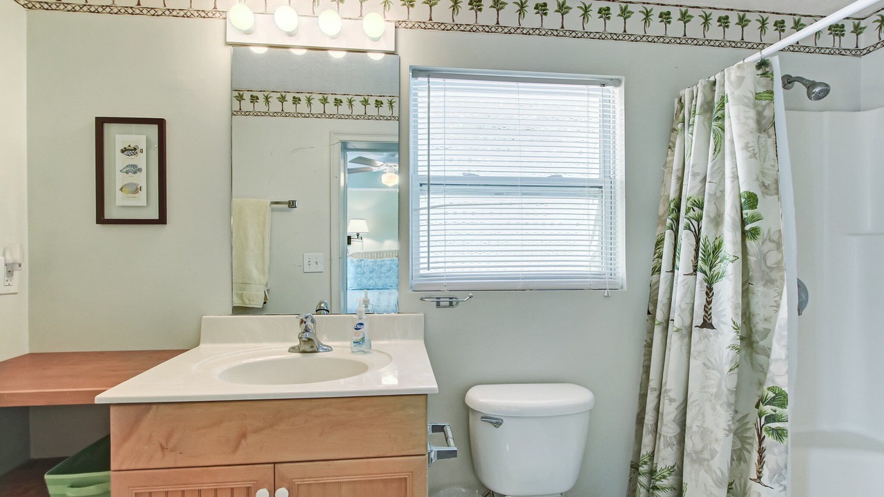Photo of Bathroom in Fernandina Beach
