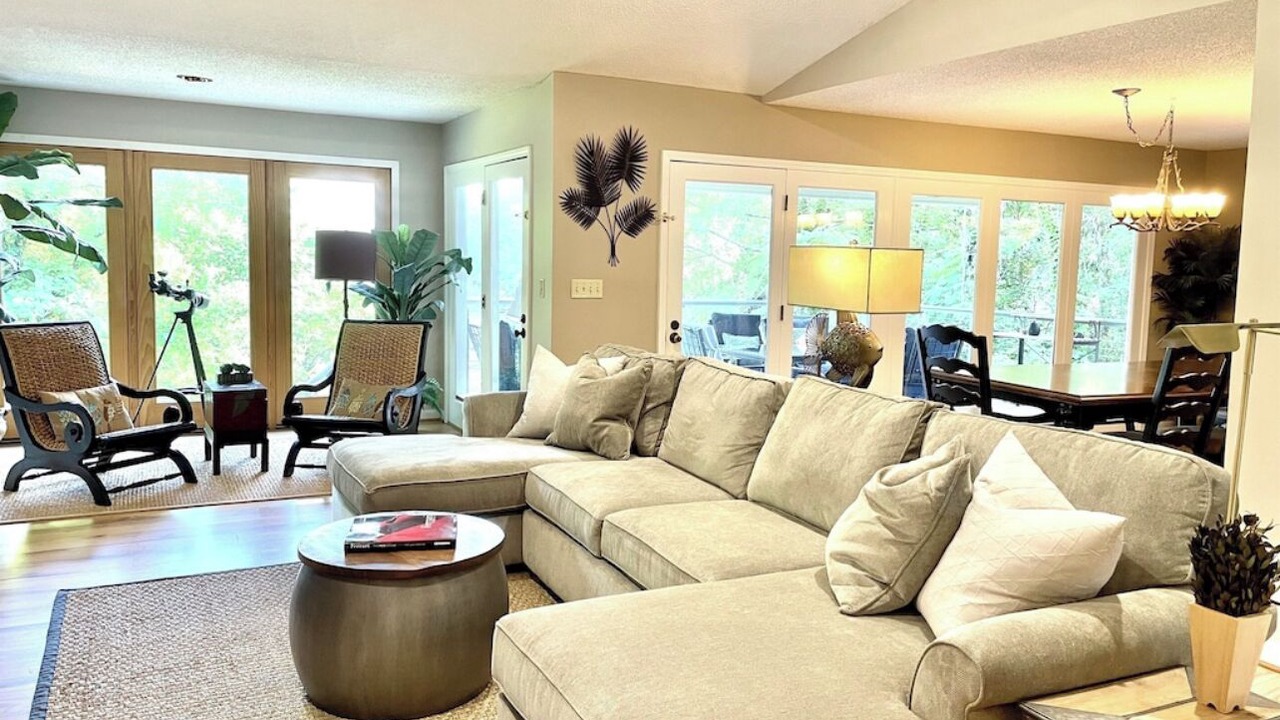 Photo of Livingroom in Northport