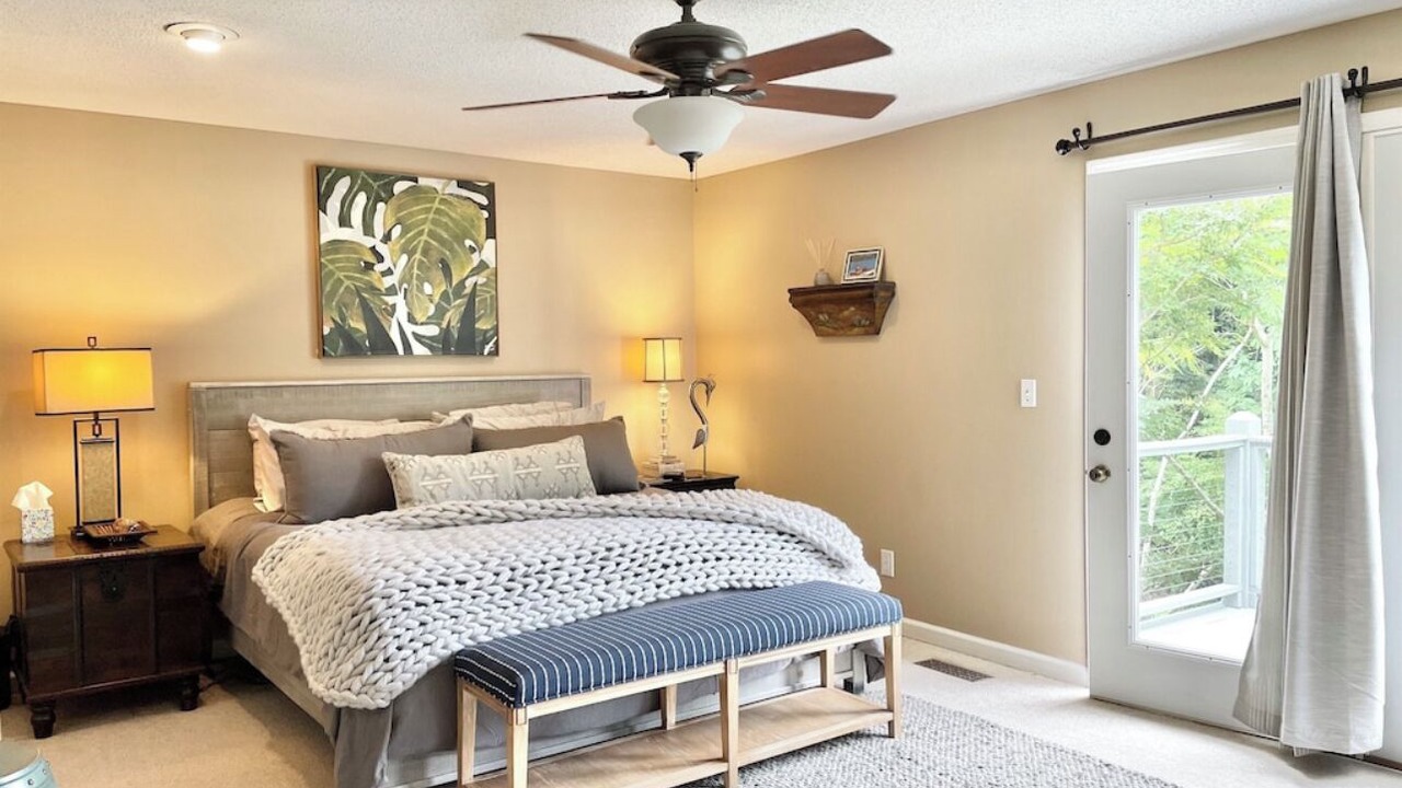 Photo of Bedroom in Northport
