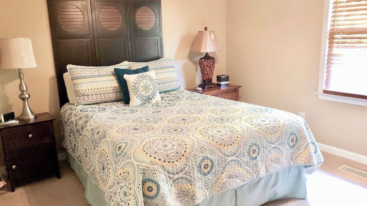 Photo of Bedroom in Northport