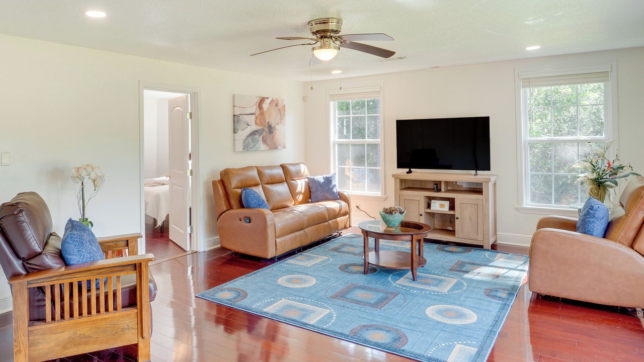 Photo of Livingroom in West Ferriday