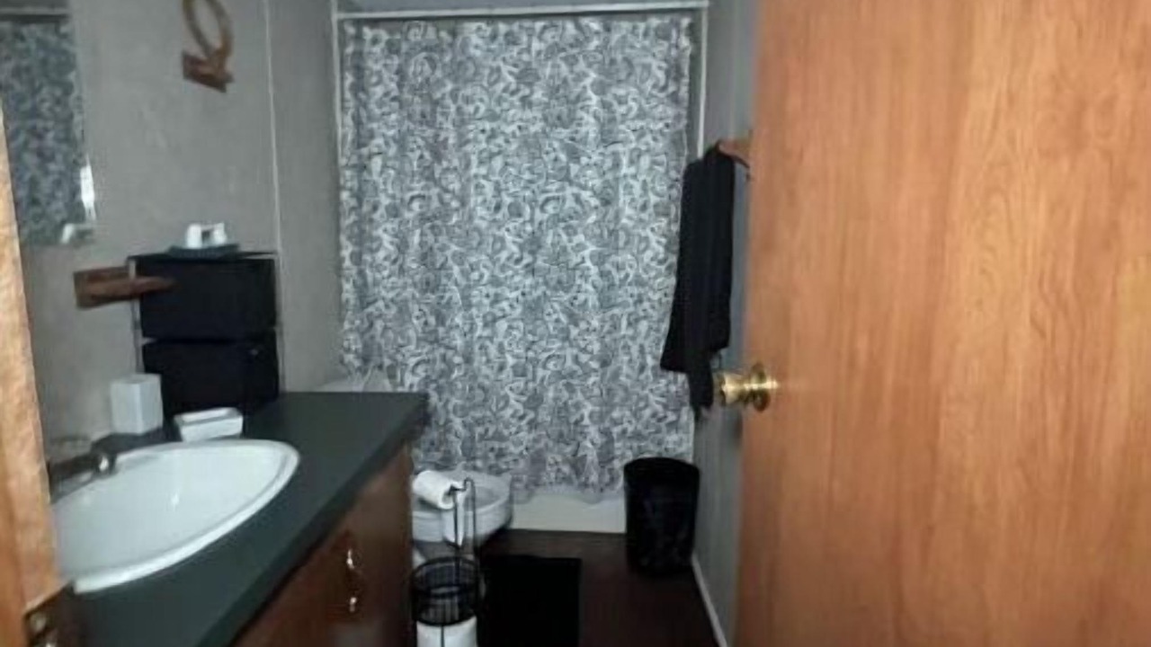 Photo of Bathroom in Pearl