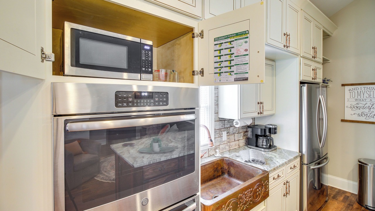 Photo of Kitchen in Thomas Square