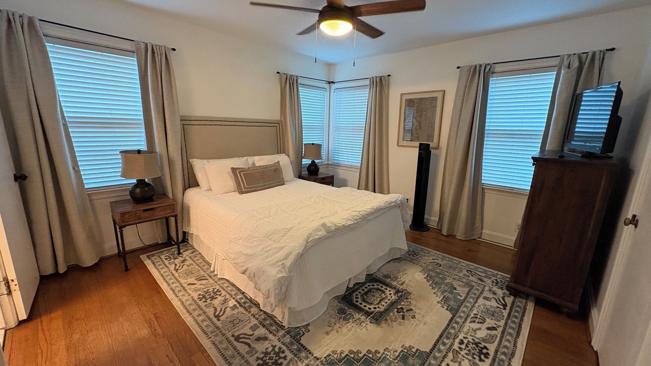 Photo of Bedroom in Tuscaloosa