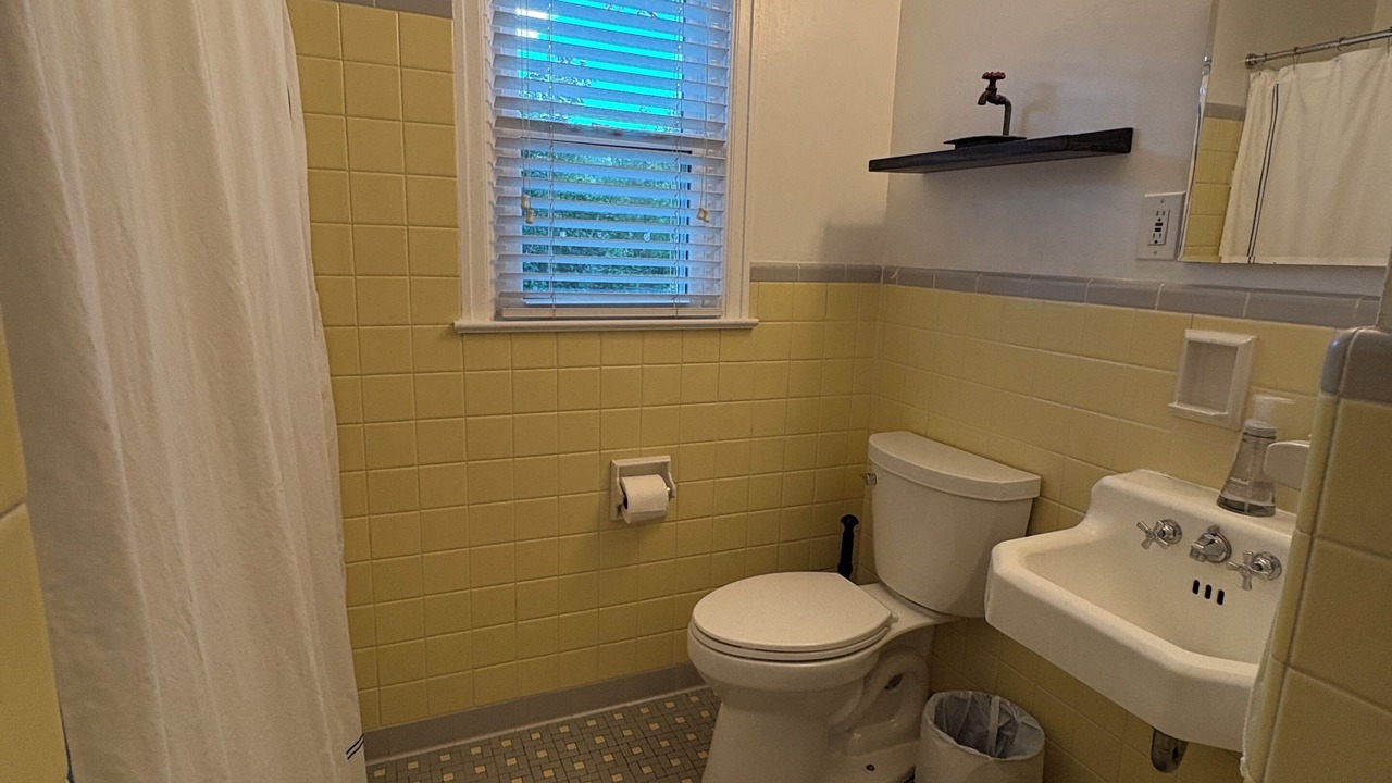 Photo of Bathroom in Tuscaloosa