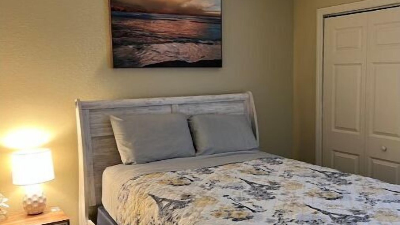 Photo of Bedroom in Valdosta